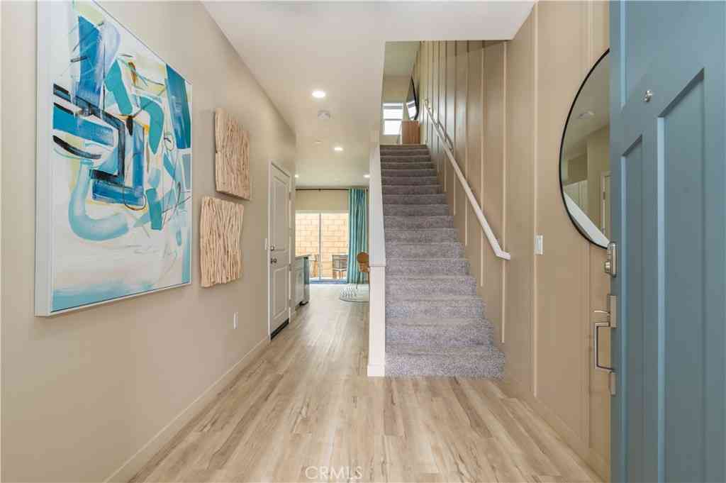 Condo For Sale - 8185 Amerena Way<br/> San Bernardino County, Fontana, CA 92335