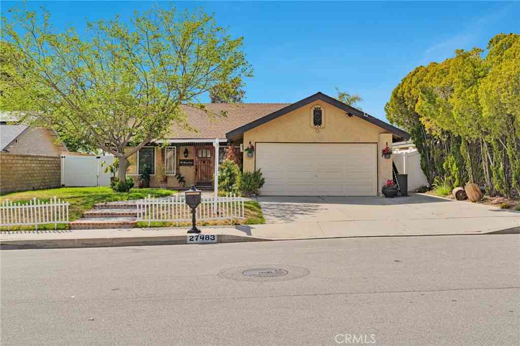 Homes For Sale - 27483 Pamplico<br/> Los Angeles County, Valencia, CA 91354