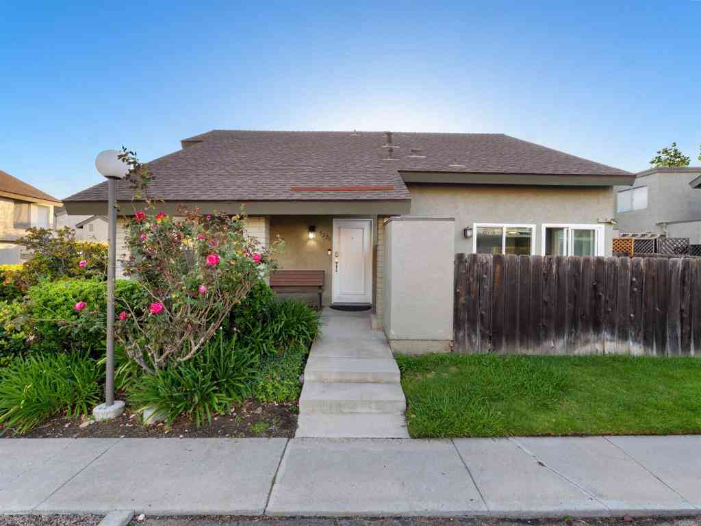 Townhouse For Sale - 5226 Marigot Place<br/> San Diego County, San Diego, CA 92124