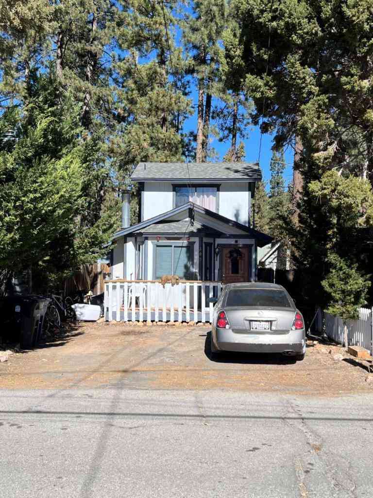Homes For Sale - 309 W Meadow Lane<br/> San Bernardino County, Big Bear, CA 92314