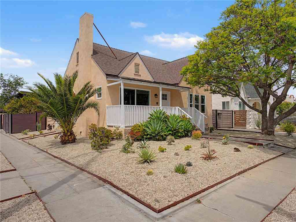 Homes For Sale - 10775 Tabor Street<br/> Los Angeles County, Los Angeles, CA 90034
