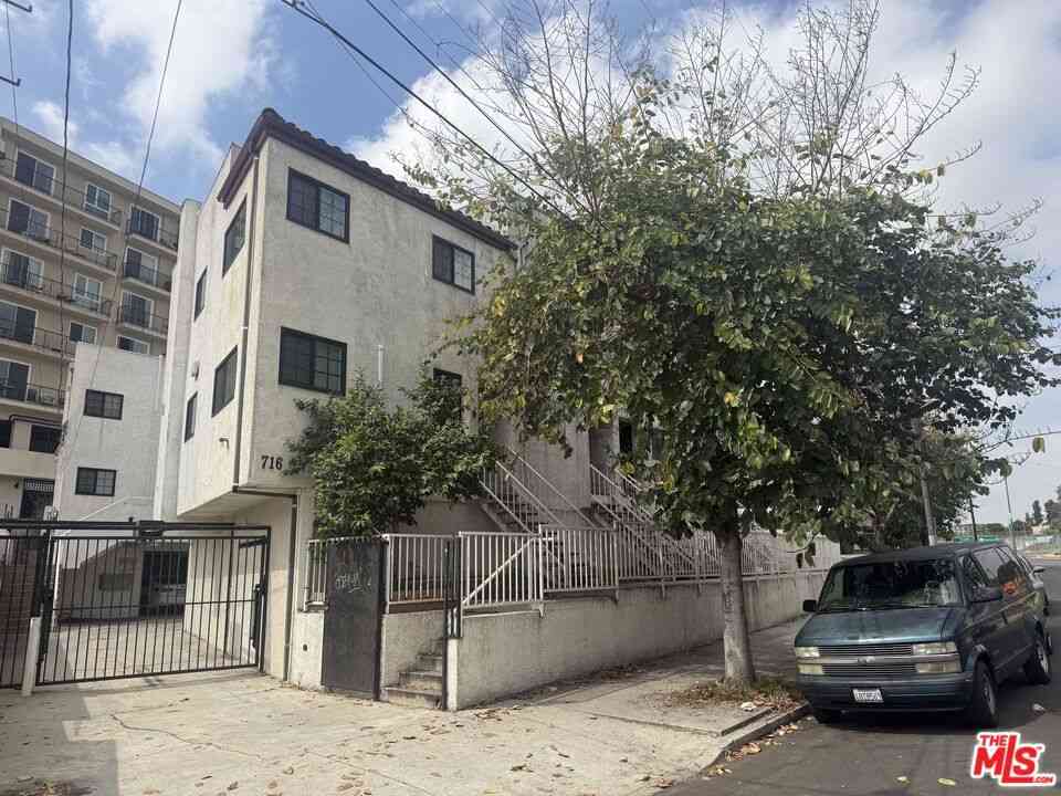 Condo For Sale - 716 New Depot Street #F<br/> Los Angeles County, Los Angeles, CA 90012