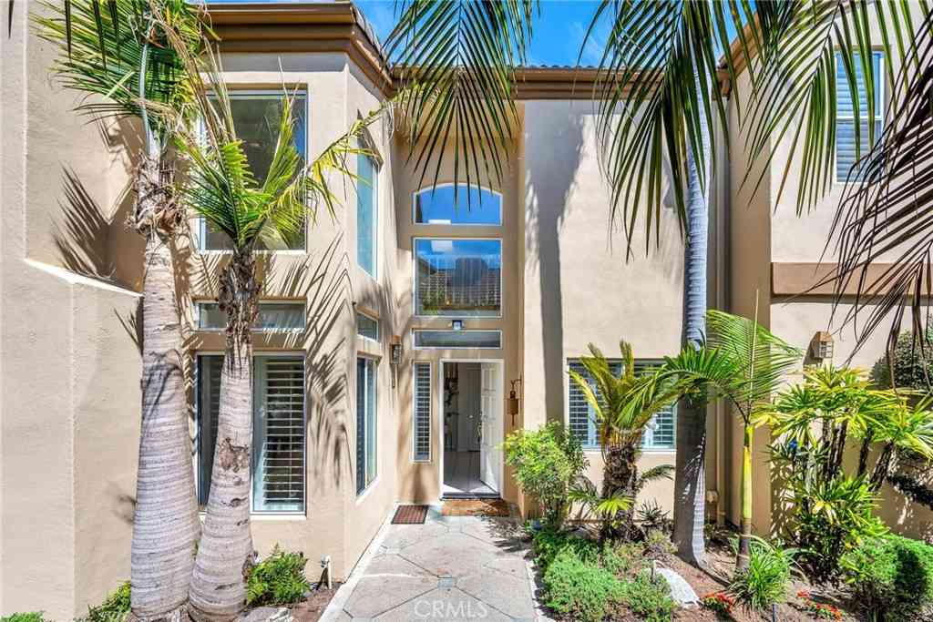 Homes For Sale - 21015 Tomlee Avenue<br/> Los Angeles County, Torrance, CA 90503
