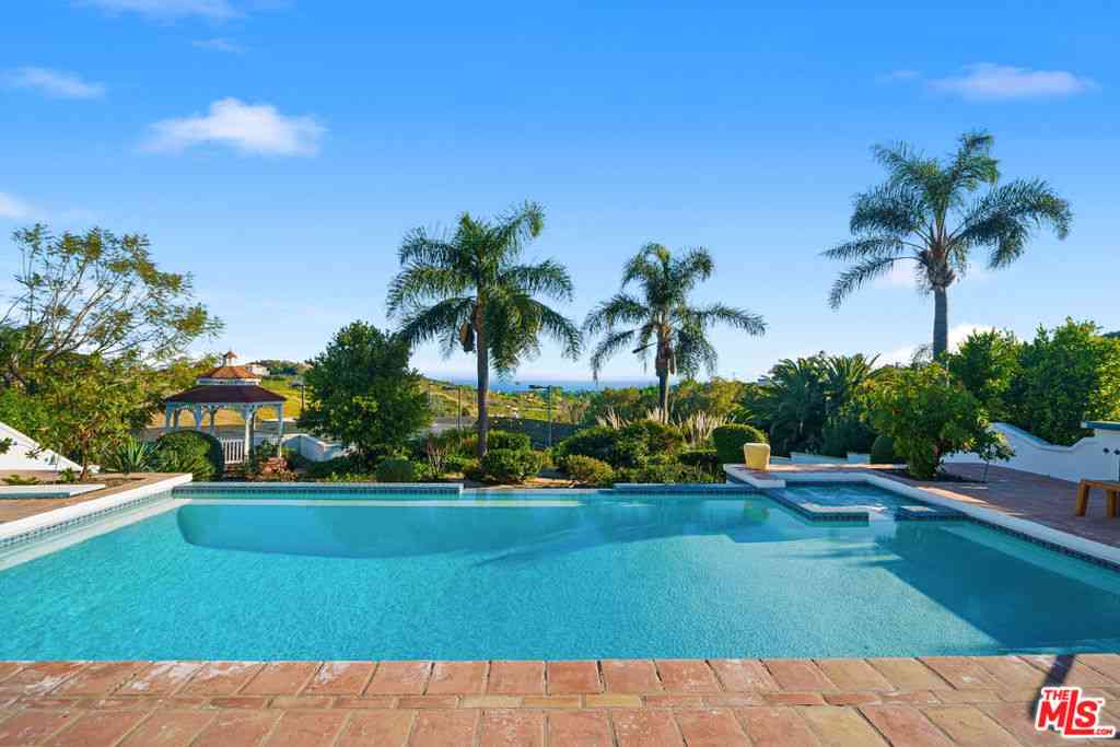 Homes For Sale - 6120 Cavalleri Road<br/> Los Angeles County, Malibu, CA 90265