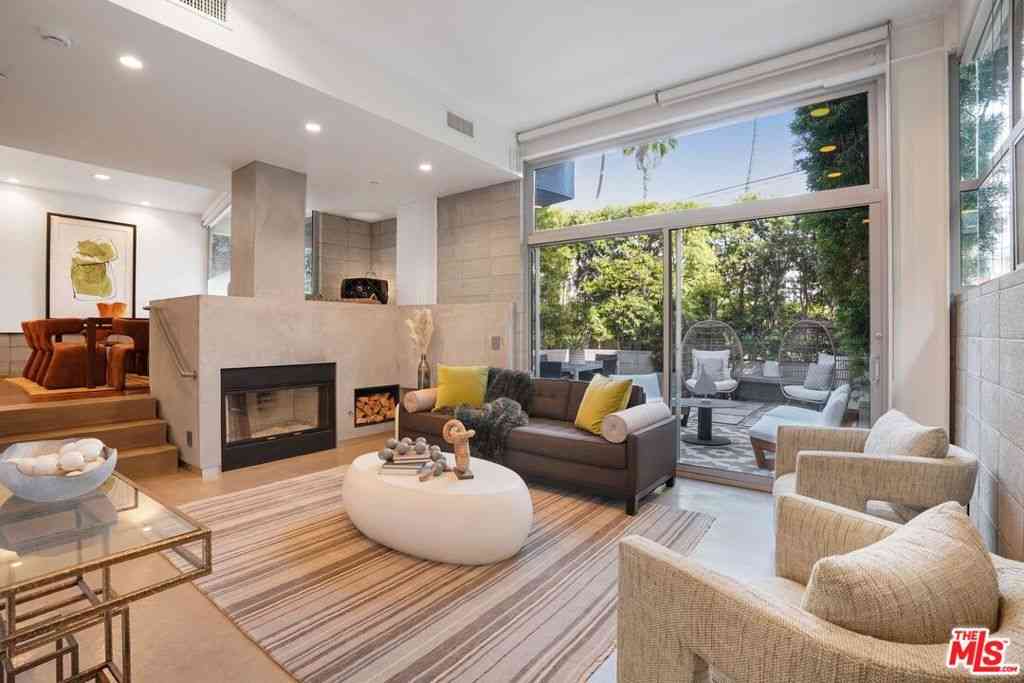 Townhouse For Sale - 639 Pacific Street #A<br/> Los Angeles County, Santa Monica, CA 90405