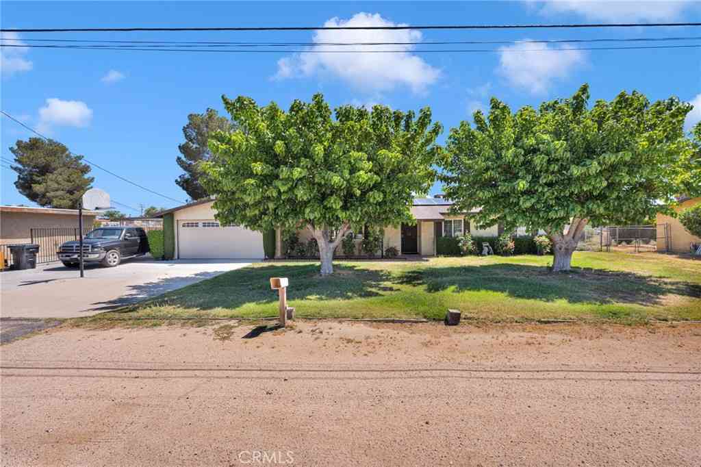 Homes For Sale - 15413 Don Roberto<br/> San Bernardino County, Victorville, CA 92394