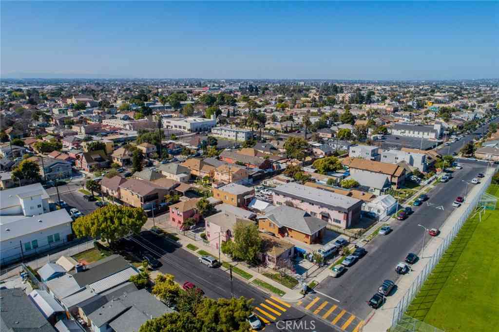 Homes For Sale - 4607 Wadsworth Avenue<br/> Los Angeles, CA 90011