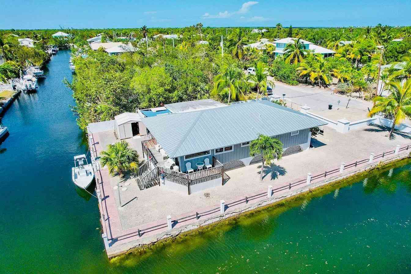 Homes For Rent - 1540 Lantana Lane LANE<br/> Big Pine Key, FL 33043