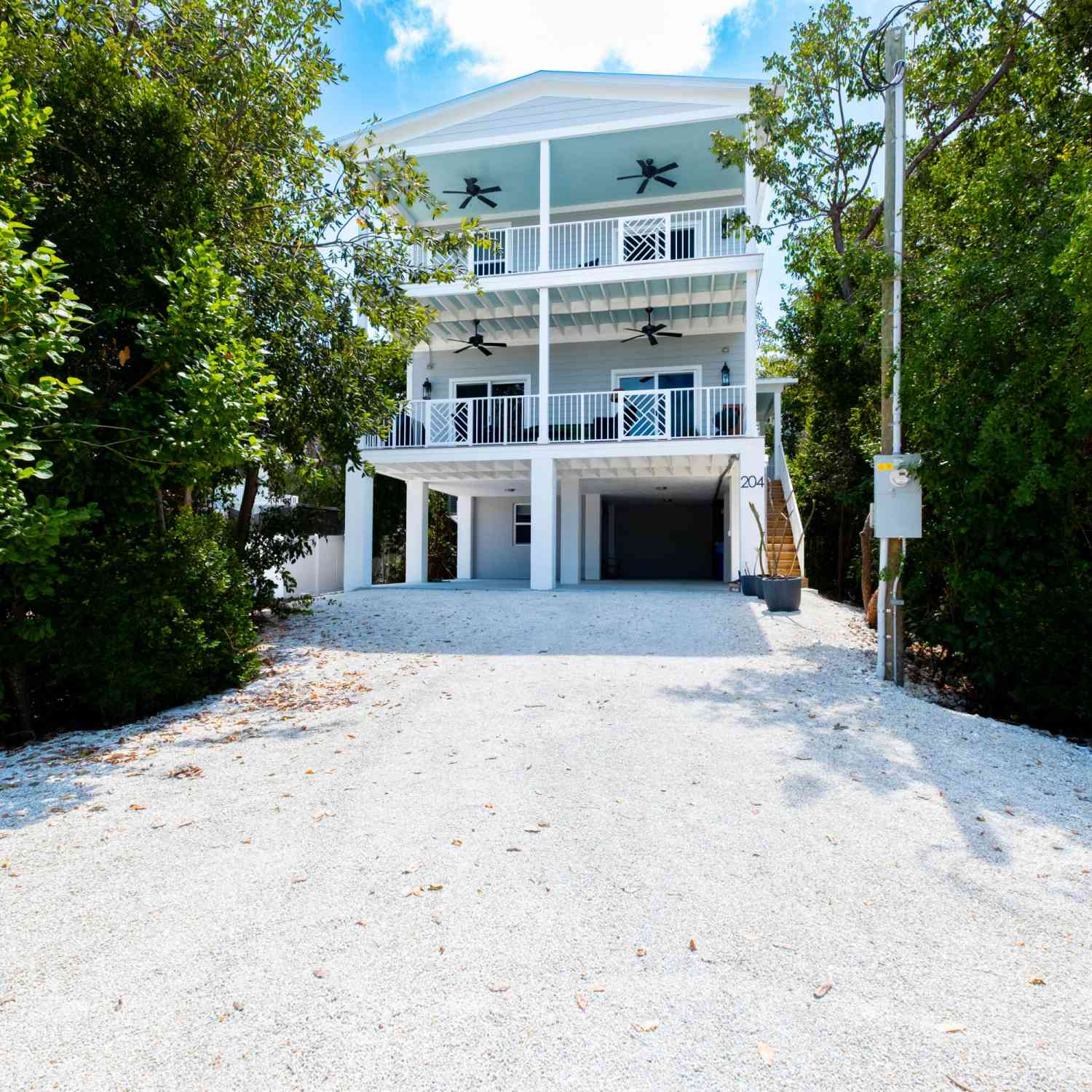 Homes For Rent - 204 Coral Avenue AVENUE<br/> Monroe County, Plantation Key, FL 33070