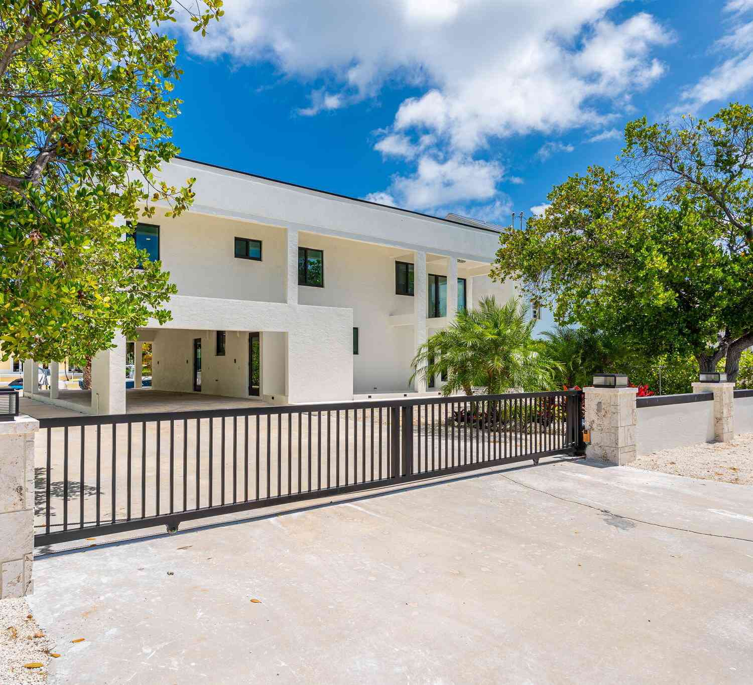 Homes For Rent - 294 Saint Thomas Avenue AVENUE<br/> Key Largo, FL 33037