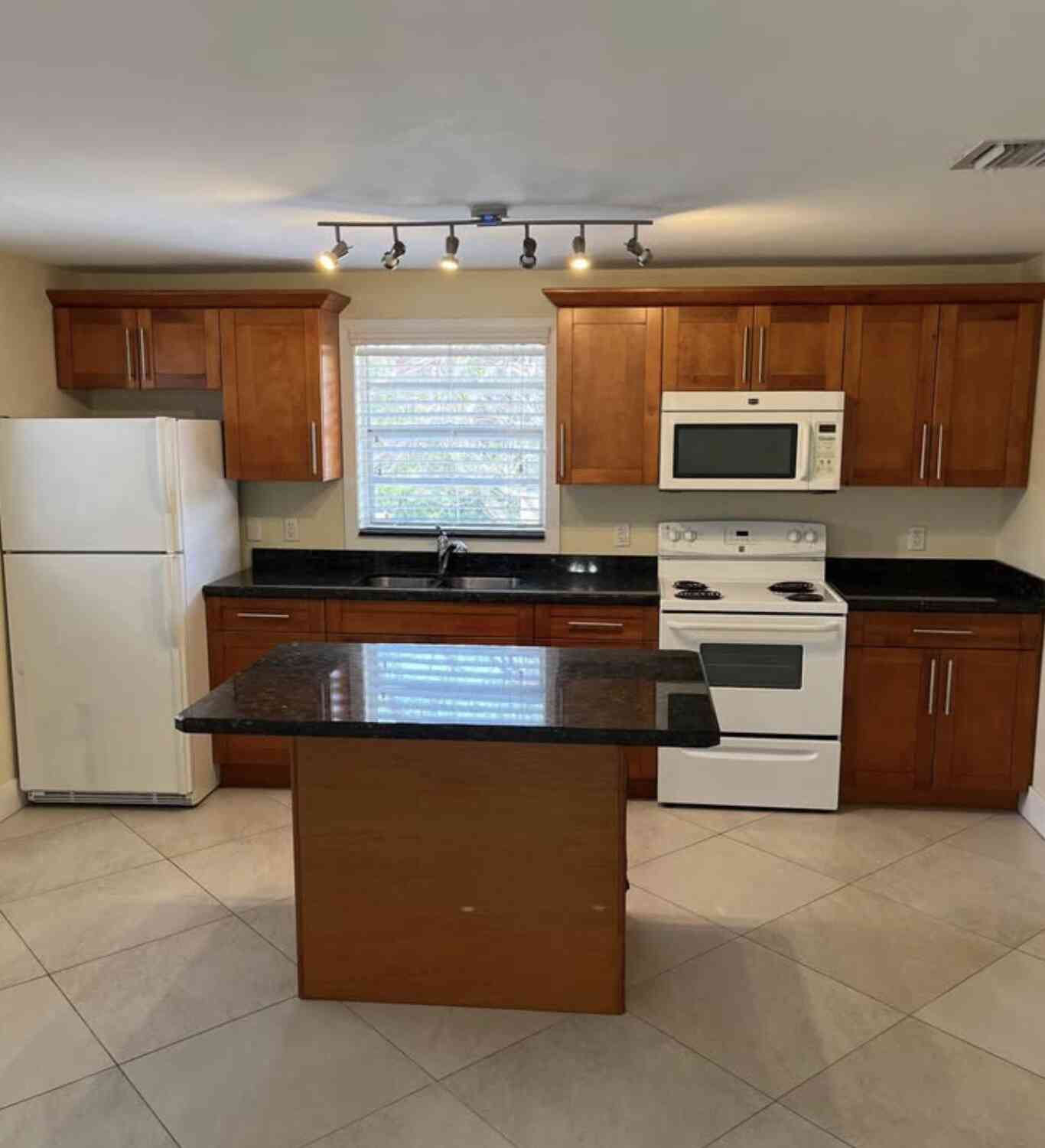 Other For Rent - 23 Tortuga Drive DRIVE #4<br/> Key Largo, FL 33037