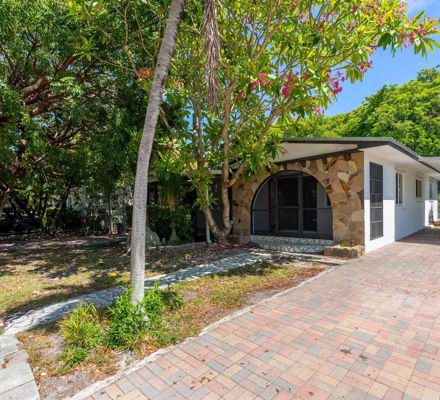 Homes For Rent - 803 Brown Street STREET<br/> Monroe County, Key Largo, FL 33037