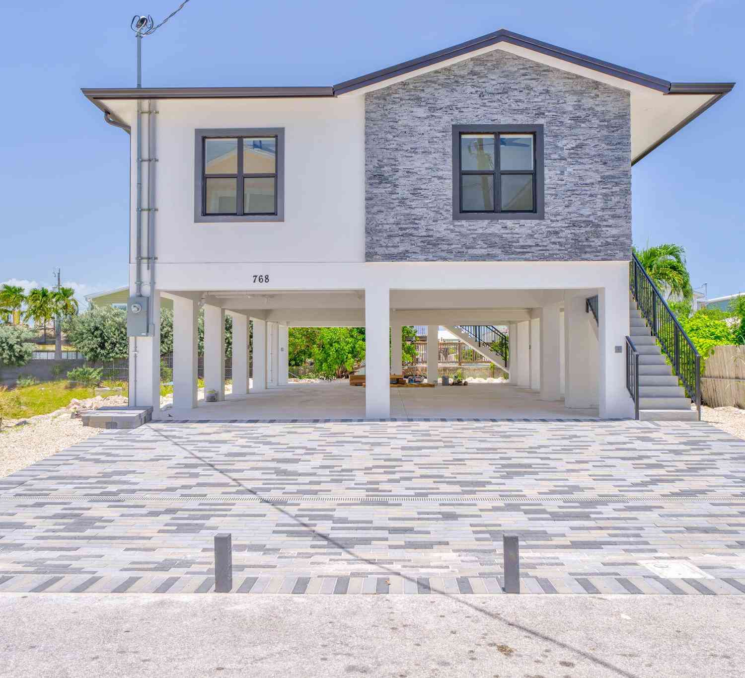 Homes For Sale - 708 82nd Street Ocean Street Ocean STREET OCEAN<br/> MARATHON, FL 33050