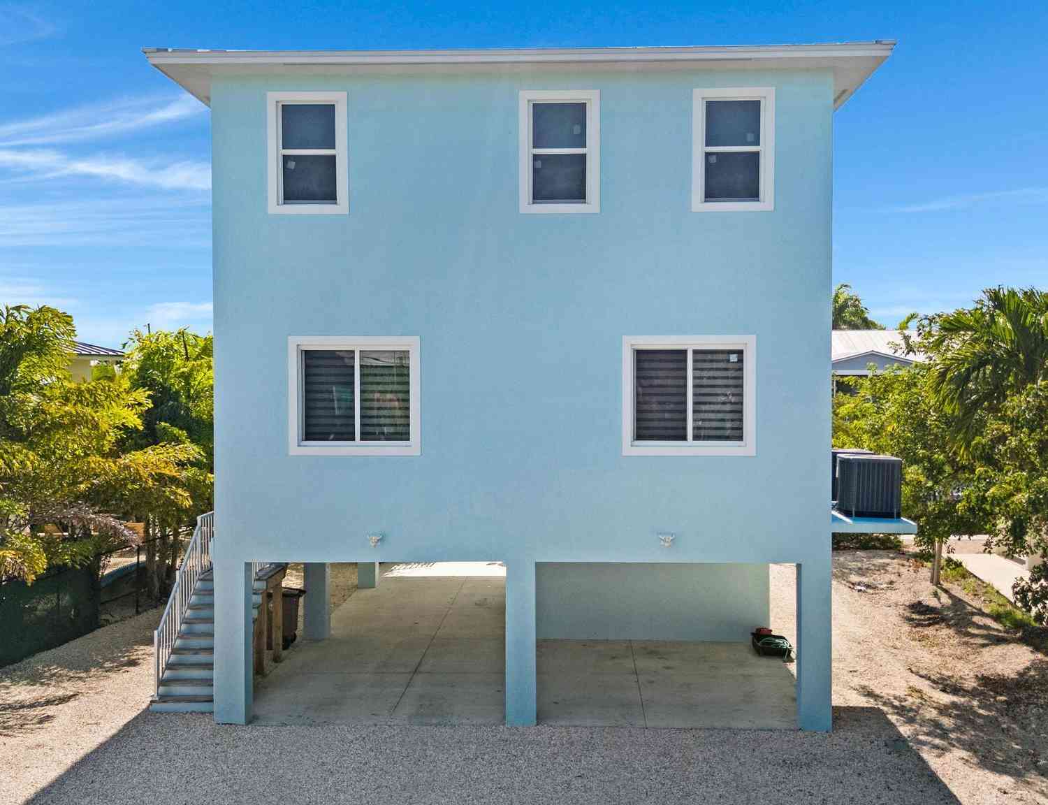 Homes For Sale - 142 Peg Leg Lane LANE<br/> Cudjoe Key, FL 33042