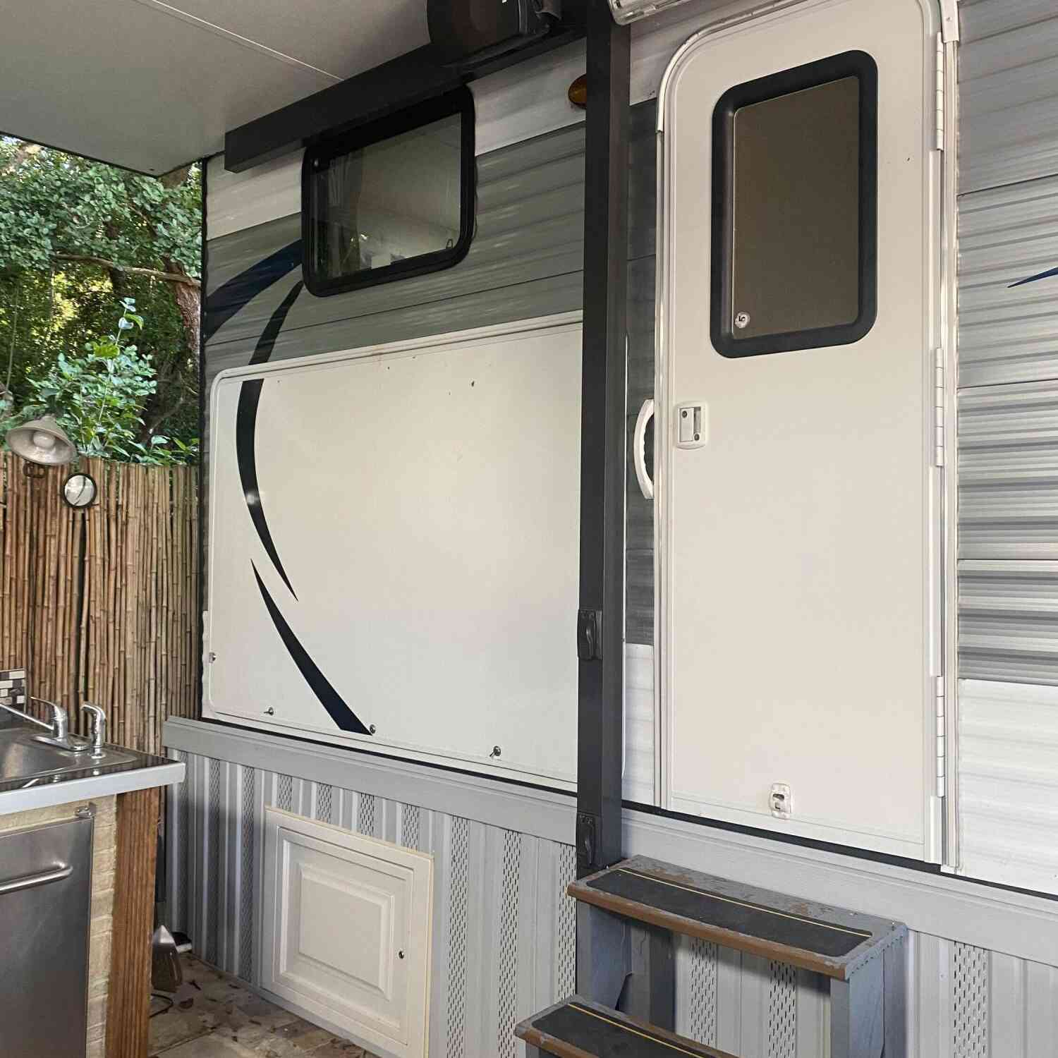 Mobile Home For Sale - 325 Calusa Street STREET #120<br/> Monroe County, KEY LARGO, FL 33037