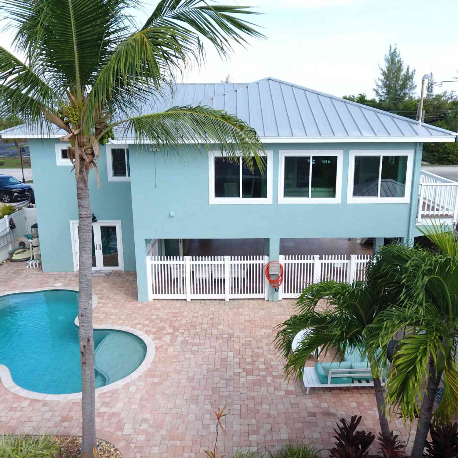 Homes For Sale - 341 Sombrero Beach Road ROAD<br/> MARATHON, FL 33050