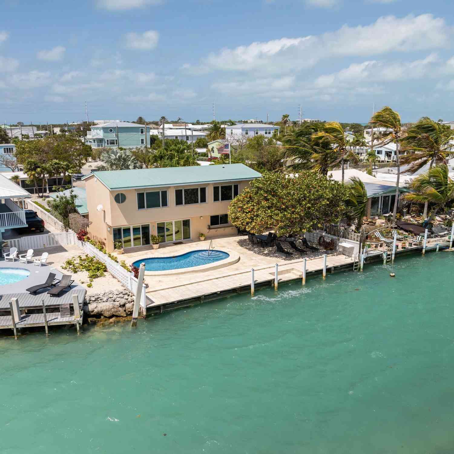 Homes For Sale - 11399 6th Ave Ocean<br/> MARATHON, FL 33050