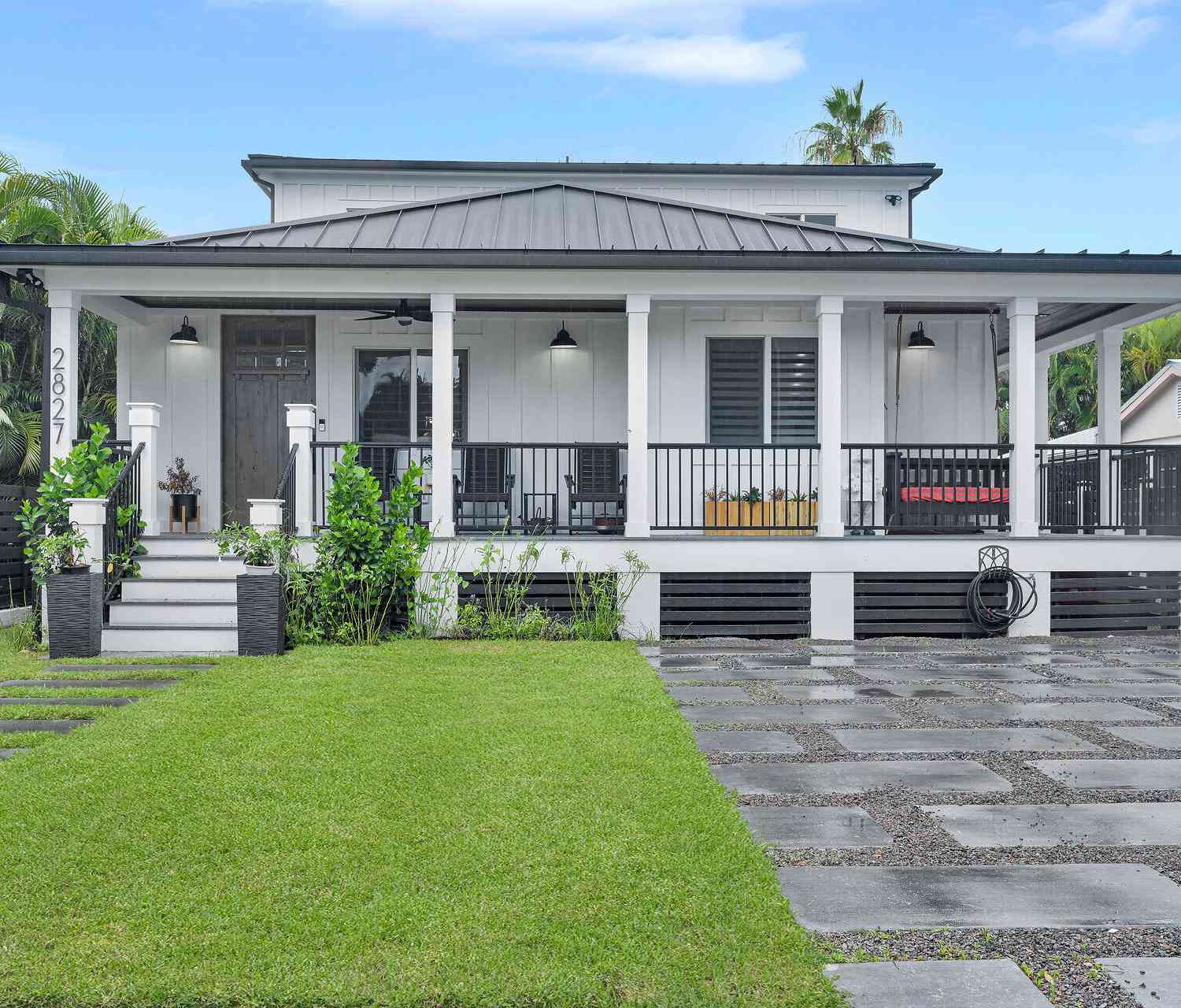 Homes For Sale - 2827 Harris Avenue AVENUE<br/> KEY WEST, FL 33040