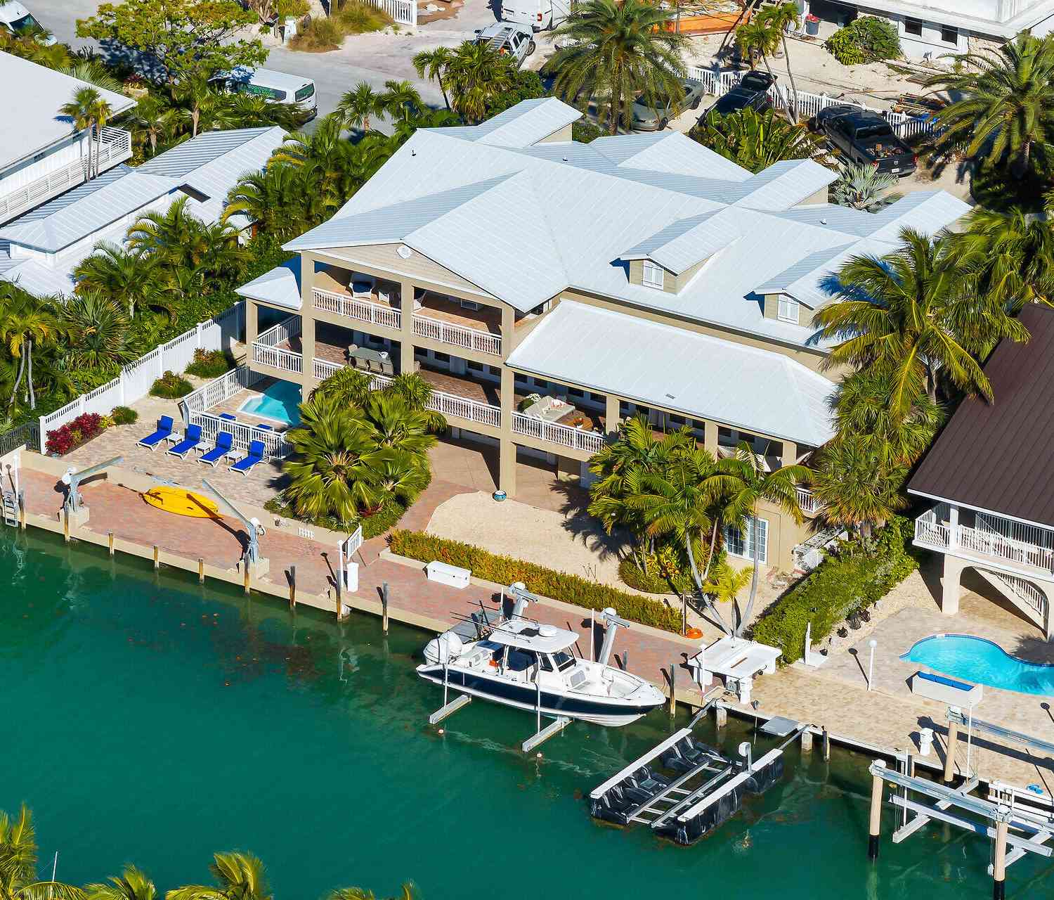 Homes For Sale - 153 Stromboli Drive DRIVE<br/> Monroe County, Islamorada, FL 33036