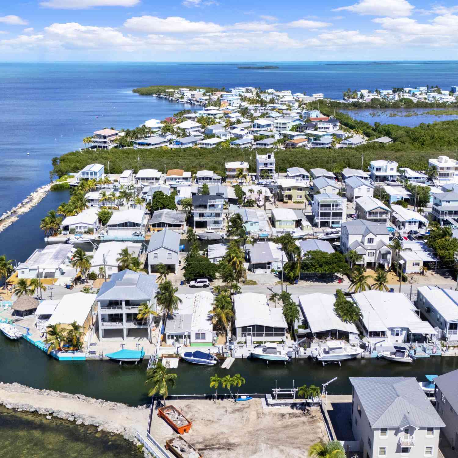Homes For Sale - 124 Valjean Lane LANE<br/> Tavernier, FL 33070