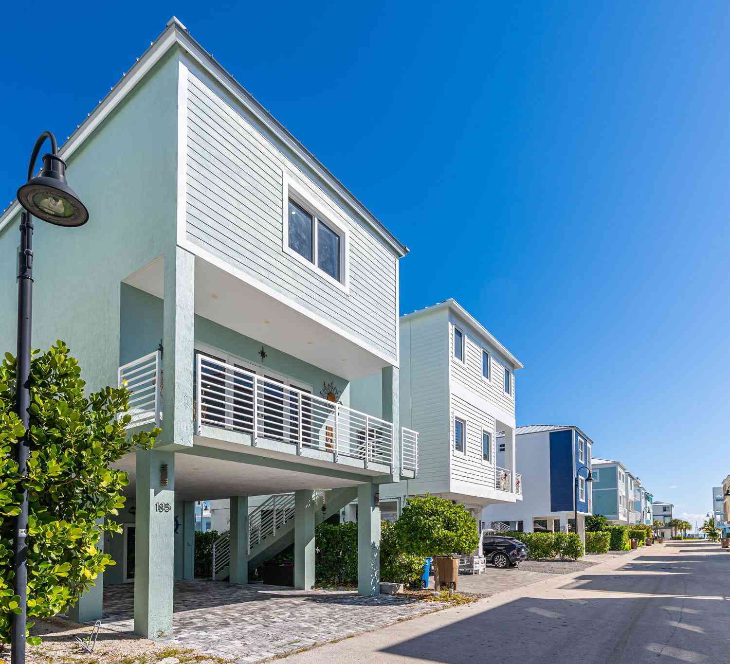 Homes For Sale - 94825 Overseas Highway HIGHWAY #185<br/> KEY LARGO, FL 33037