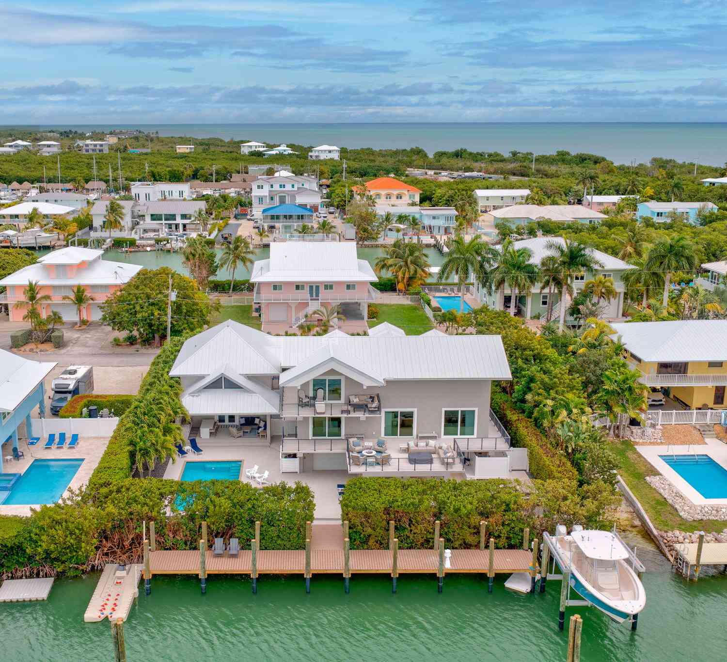 Homes For Sale - 116 Avenue G<br/> MARATHON, FL 33050