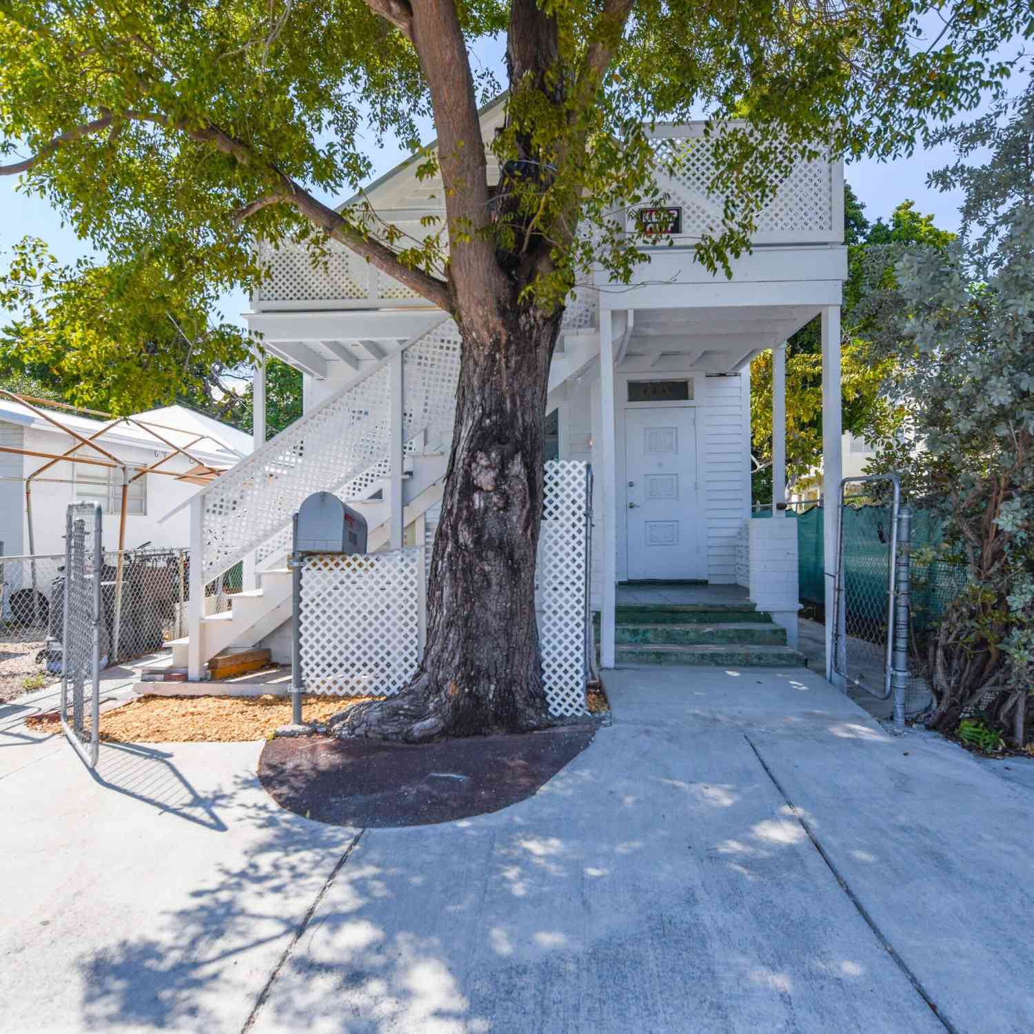 Multifamily For Sale - 1018 Georgia Street STREET<br/> KEY WEST, FL 33040