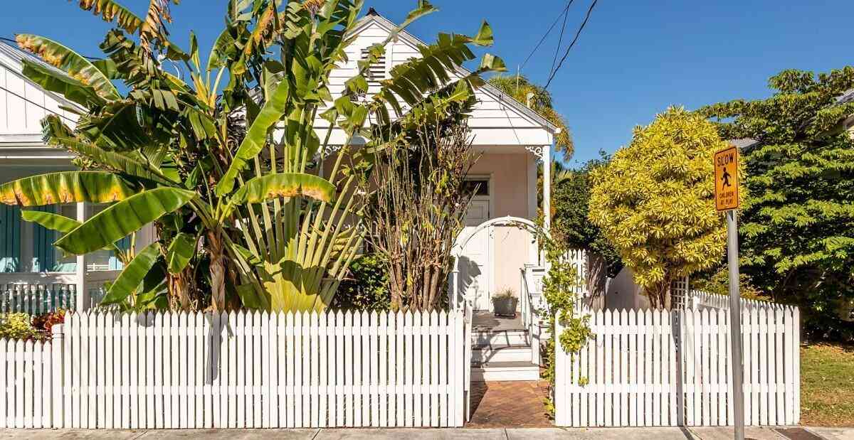 Homes For Sale - 1311 Newton Street STREET<br/> KEY WEST, FL 33040