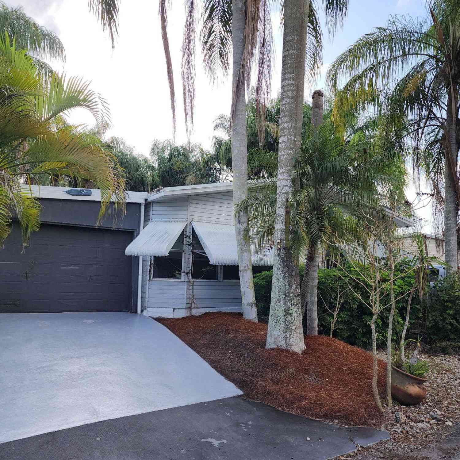 Homes For Sale - 35250 SW 177th Court COURT #UNIT 19<br/> Homestead, FL 33034