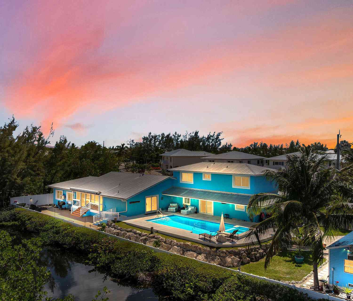 Homes For Sale - 169 Venetian Way WAY<br/> Monroe County, Islamorada, FL 33070
