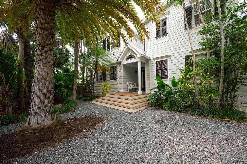 Homes For Sale - 1320 South Street STREET<br/> KEY WEST, FL 33040