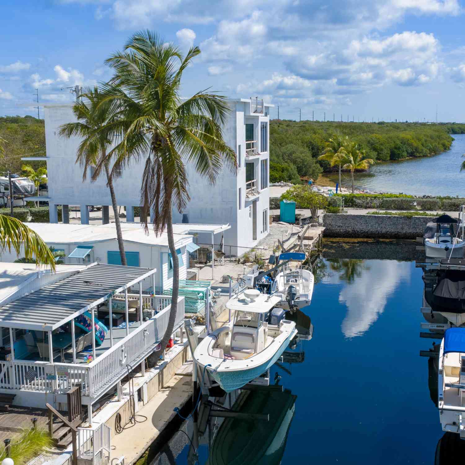 Mobile Home For Sale - 205 Humpty Dumpty Drive DRIVE<br/> KEY LARGO, FL 33037