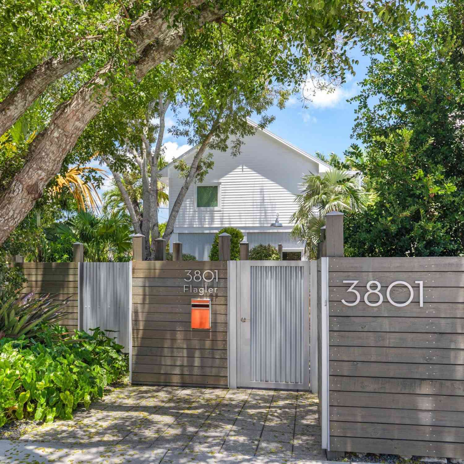 Homes For Sale - 3801 Flagler Avenue AVENUE<br/> KEY WEST, FL 33040