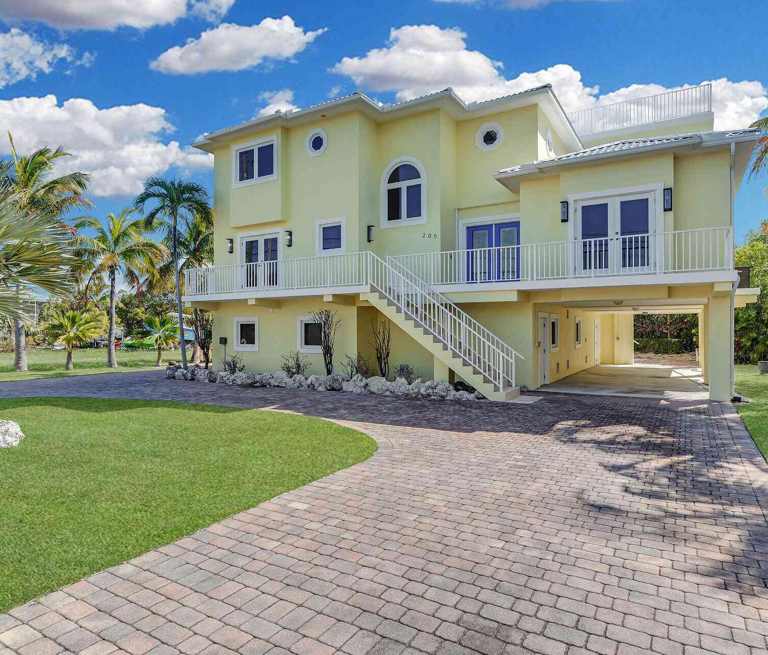Homes For Sale - 205 Stirrup Key Boulevard BOULEVARD<br/> Monroe County, MARATHON, FL 33050