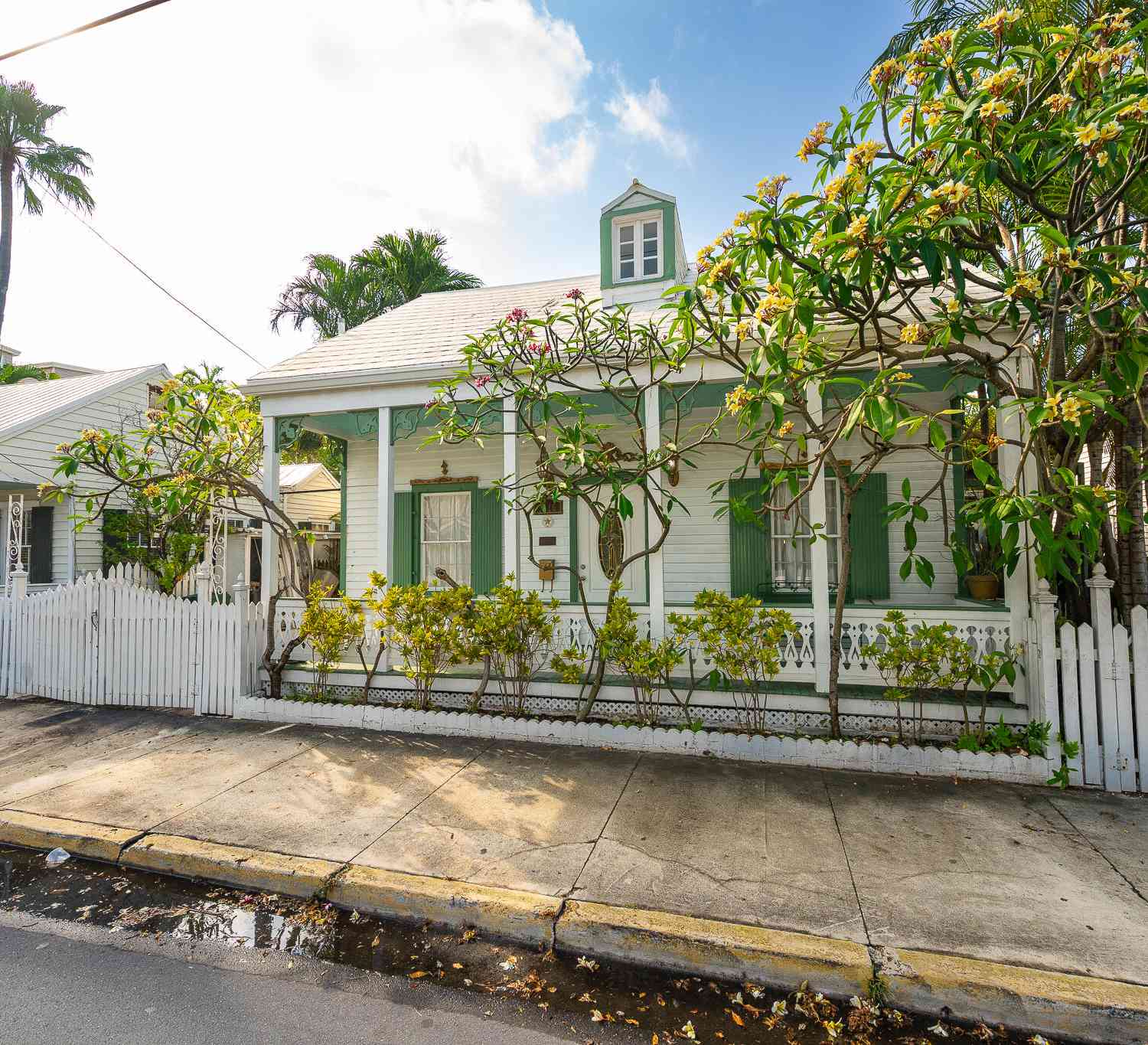 Homes For Sale - 1016 Eaton Street STREET<br/> KEY WEST, FL 33040