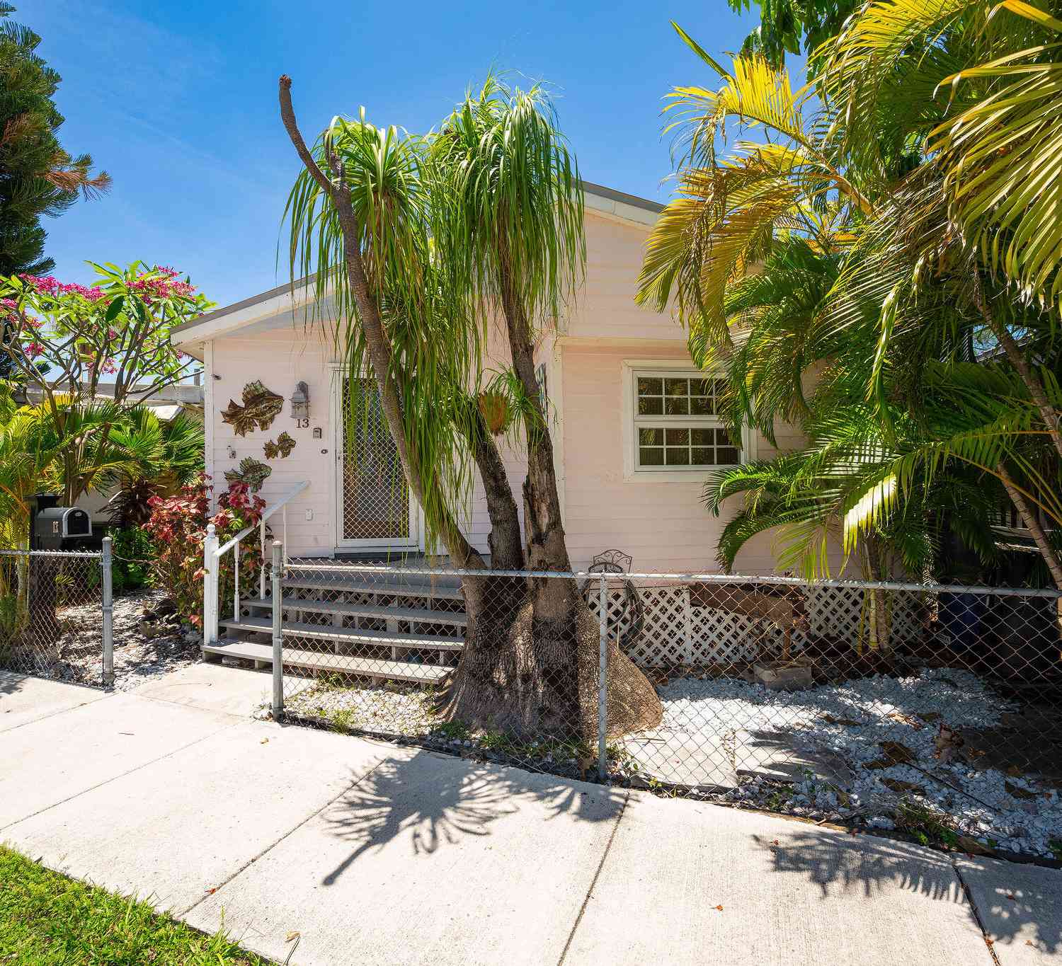 Mobile Home For Sale - 6800 Maloney Avenue AVENUE #13<br/> Monroe County, Stock Island, FL 33040