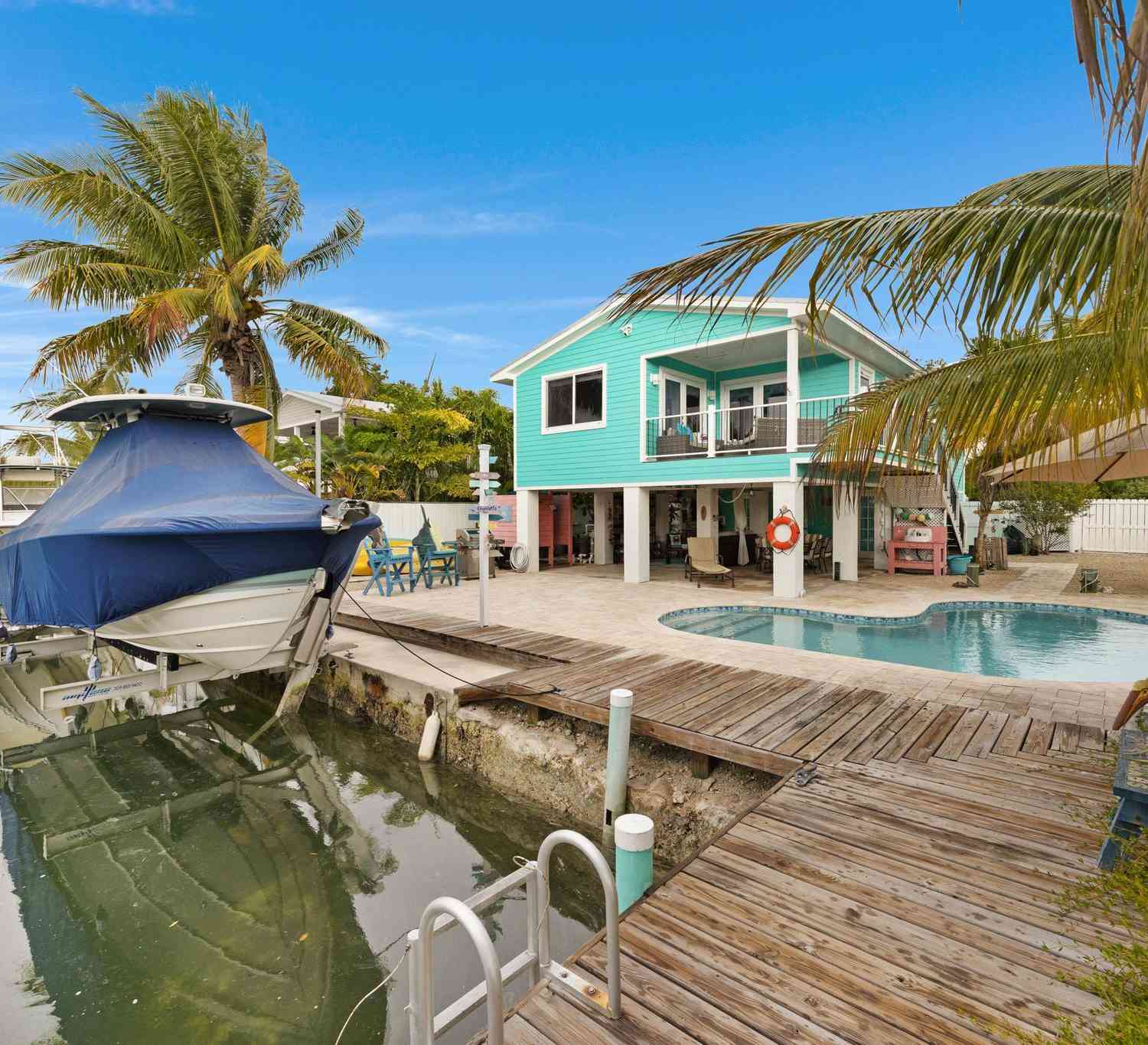 Homes For Sale - 116 Spanish Main Drive DRIVE<br/> Cudjoe Key, FL 33042
