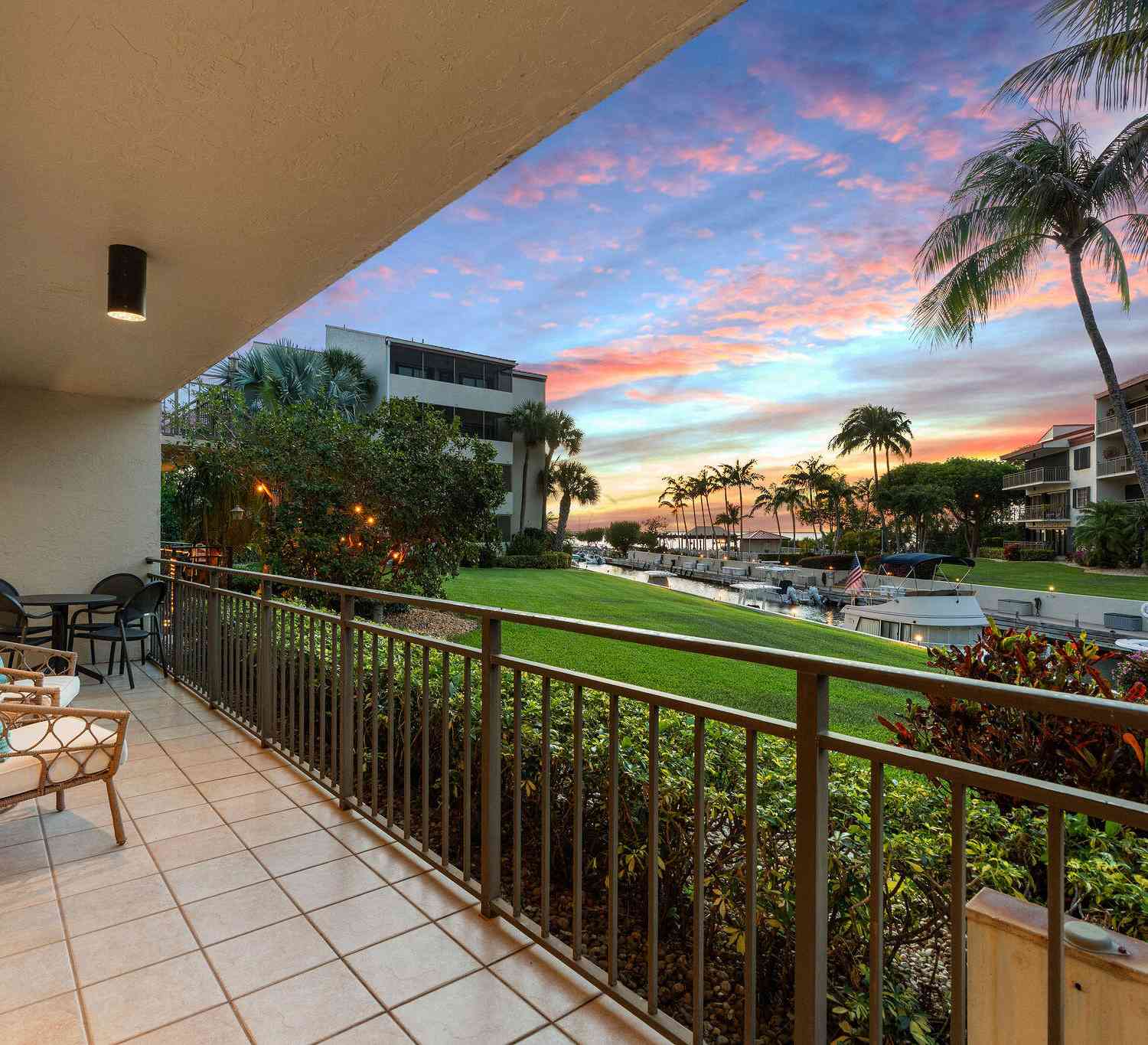 Condo For Sale - 104500 Overseas Highway HIGHWAY #B102<br/> KEY LARGO, FL 33037
