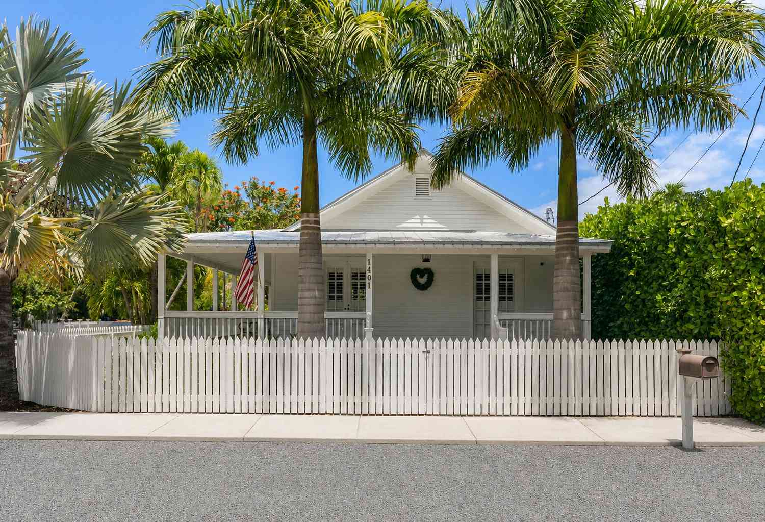 Homes For Sale - 1401 Grinnell Street STREET<br/> KEY WEST, FL 33040