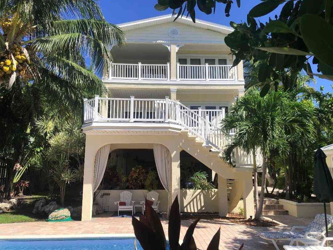 Homes For Sale - 575 95th Street STREET<br/> MARATHON, FL 33050