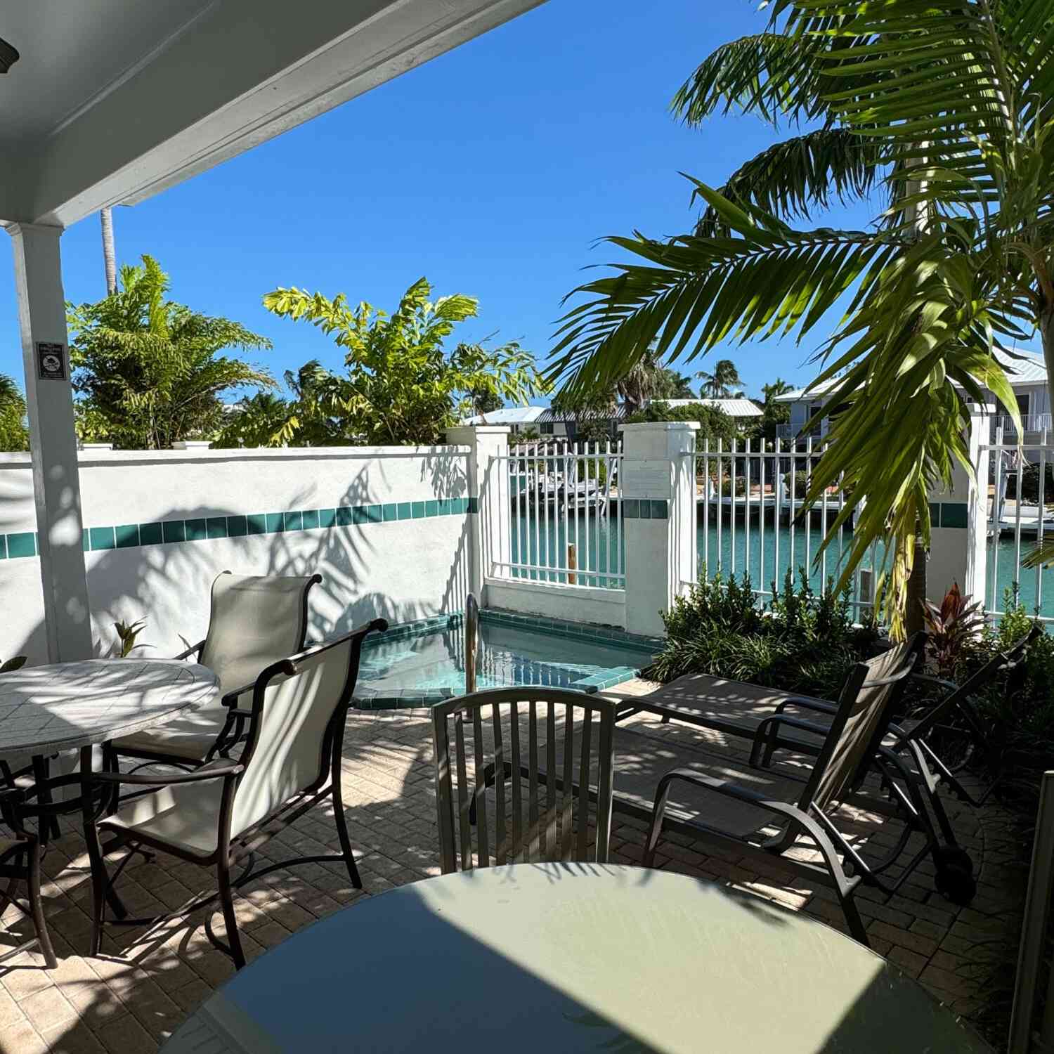 Condo For Sale - 7024 Harbor Village Drive DRIVE<br/> Duck Key, FL 33050