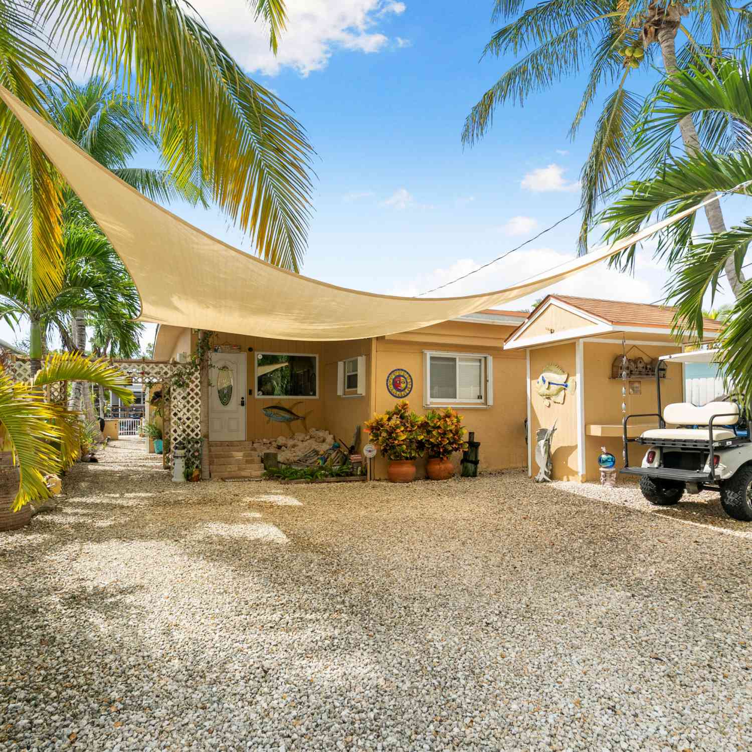 Mobile Home For Sale - 464 Bowie Lane LANE<br/> Monroe County, KEY LARGO, FL 33037