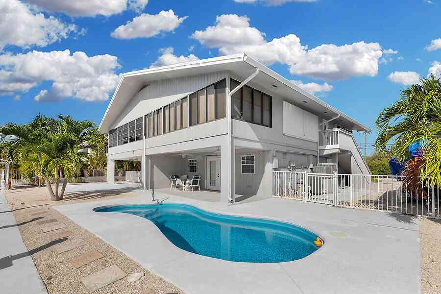 Homes For Sale - 303 Sombrero Beach Road ROAD<br/> MARATHON, FL 33050