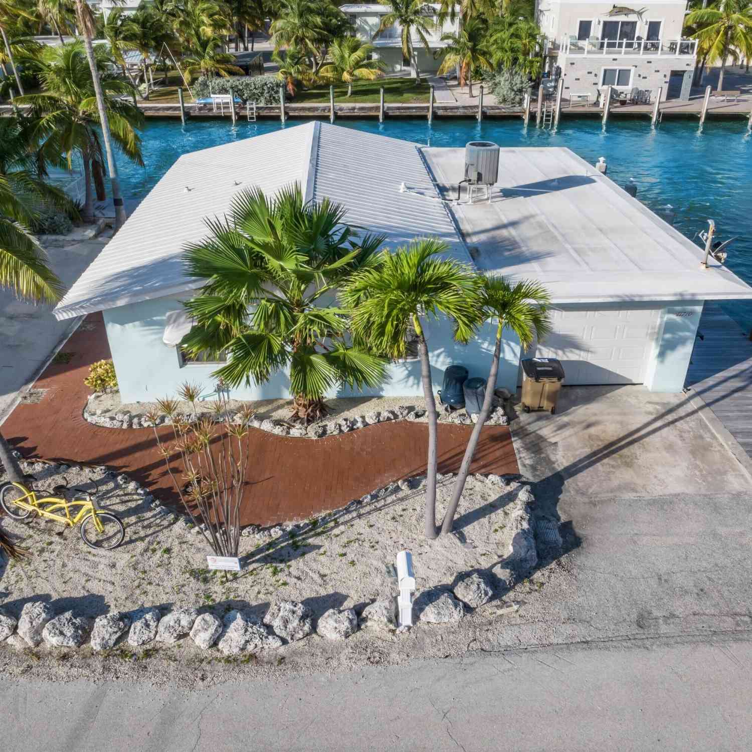 Homes For Sale - 11710 5th Avenue Ocean<br/> Monroe County, MARATHON, FL 33050