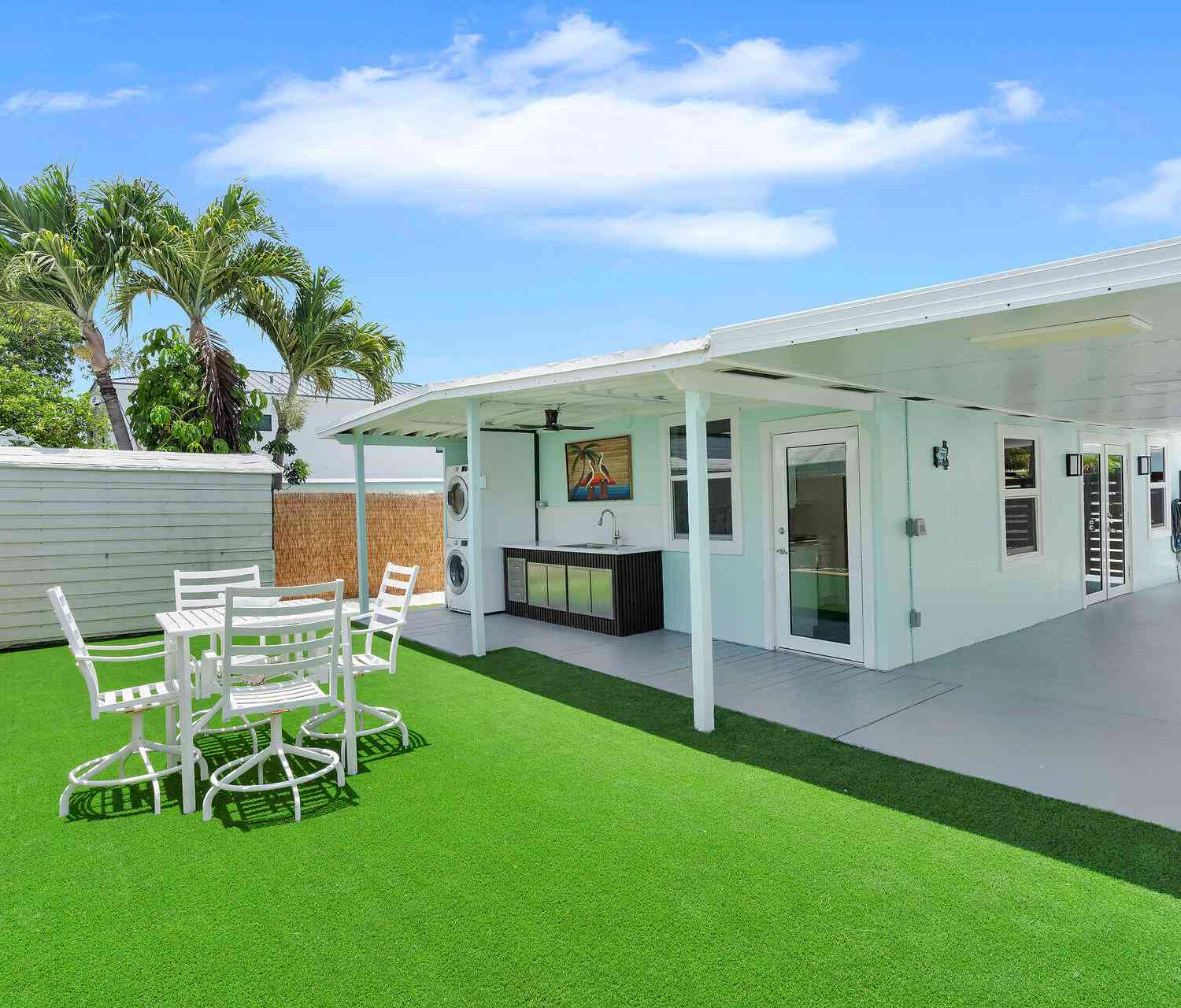 Mobile Home For Sale - 118 1st Court COURT<br/> KEY LARGO, FL 33037