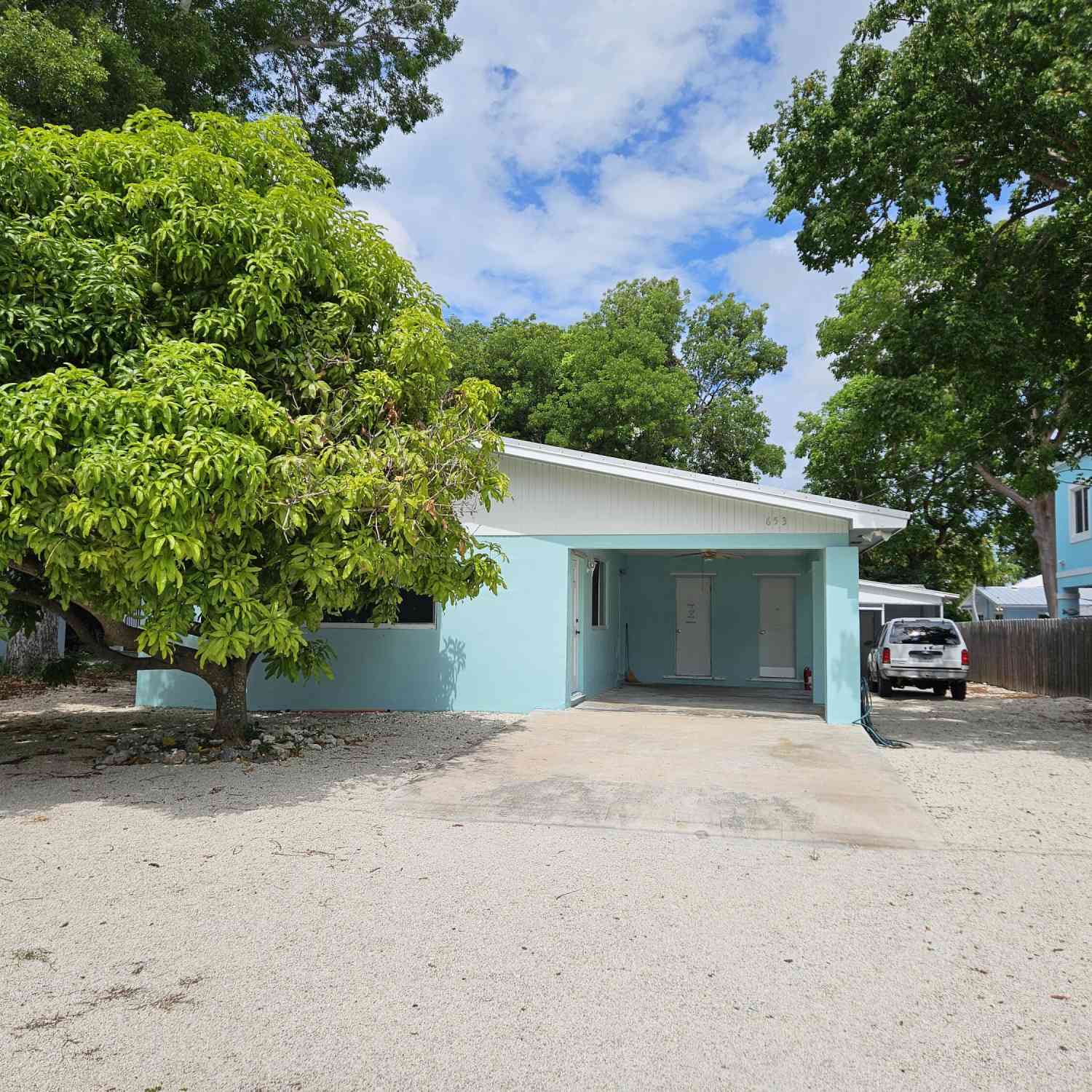 Homes For Sale - 653 Colson Drive DRIVE<br/> Monroe County, KEY LARGO, FL 33037
