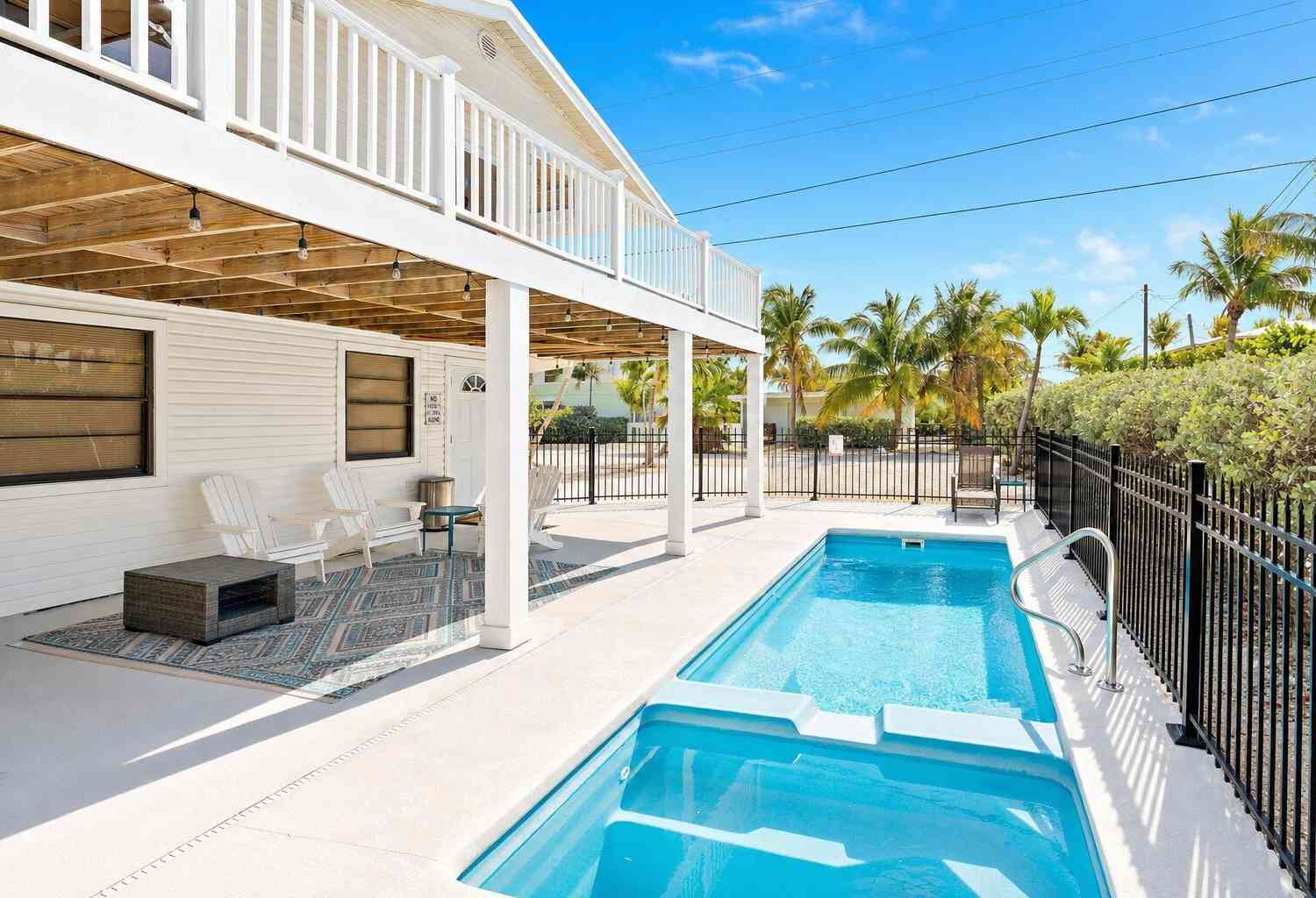 Homes For Sale - 699 116th Street Ocean<br/> MARATHON, FL 33050