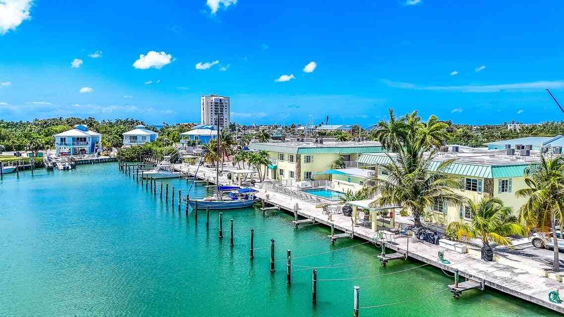 Condo For Sale - 105 Avenue D #111<br/> MARATHON, FL 33050