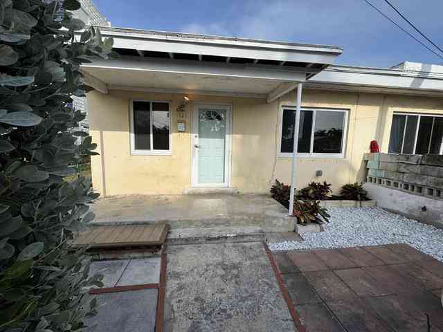 Homes For Sale - 1421-1425 2nd Street STREET<br/> KEY WEST, FL 33040
