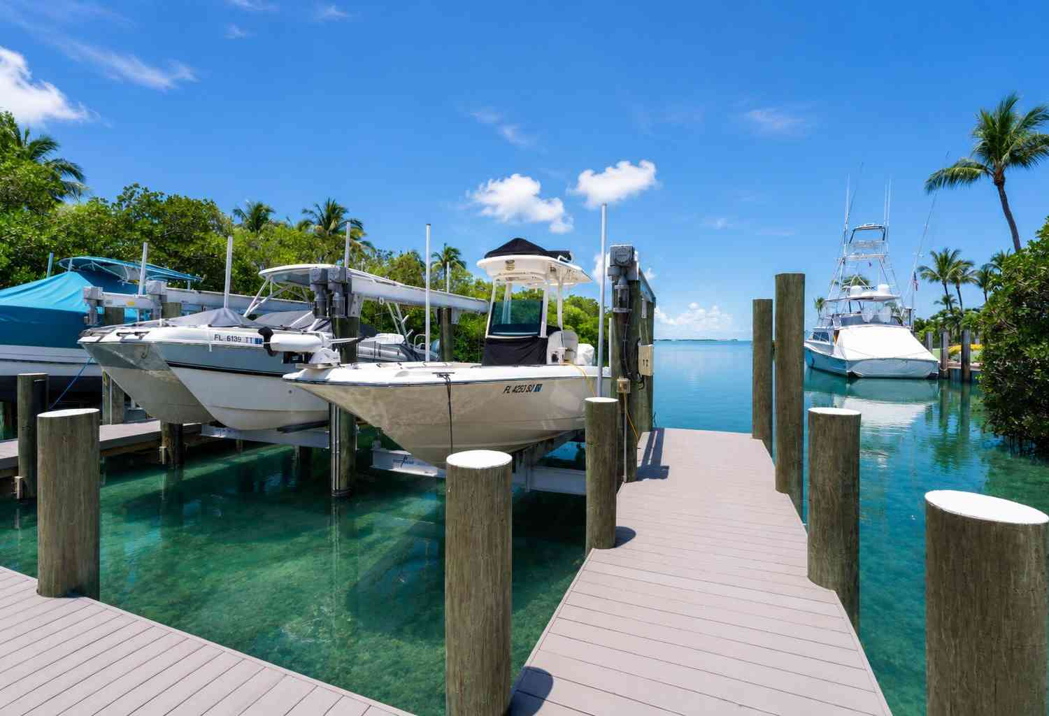 Homes For Sale - 321 Tollgate Shores Drive DRIVE<br/> Monroe County, Islamorada, FL 33036